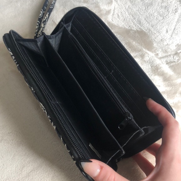 Wallet - Picture 4 of 5